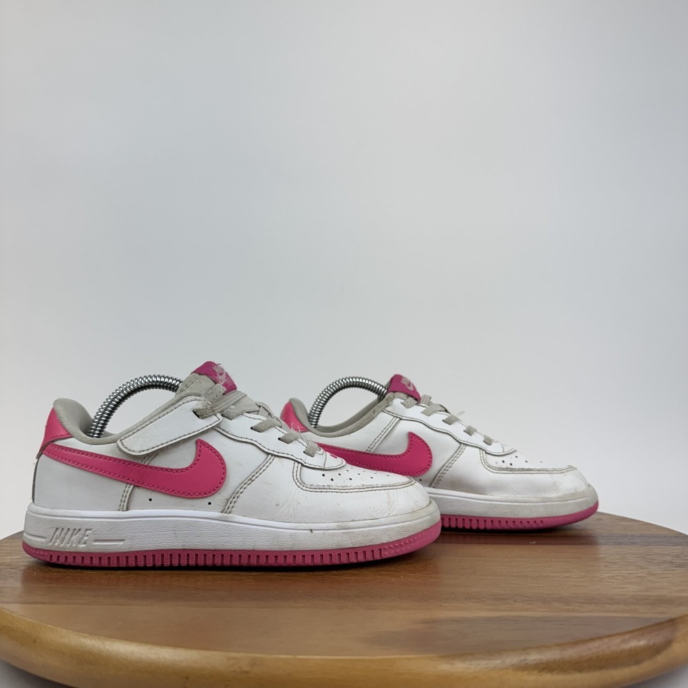 Big Kids Nike Air Force 1 Low EasyOn White Pink Faux Leather Sneakers Size‎ 2 Y